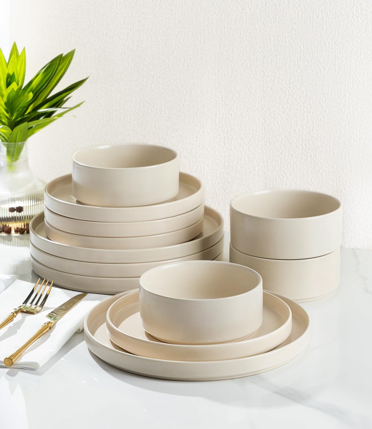 12-Piece Ceramic Dinnerware Set
