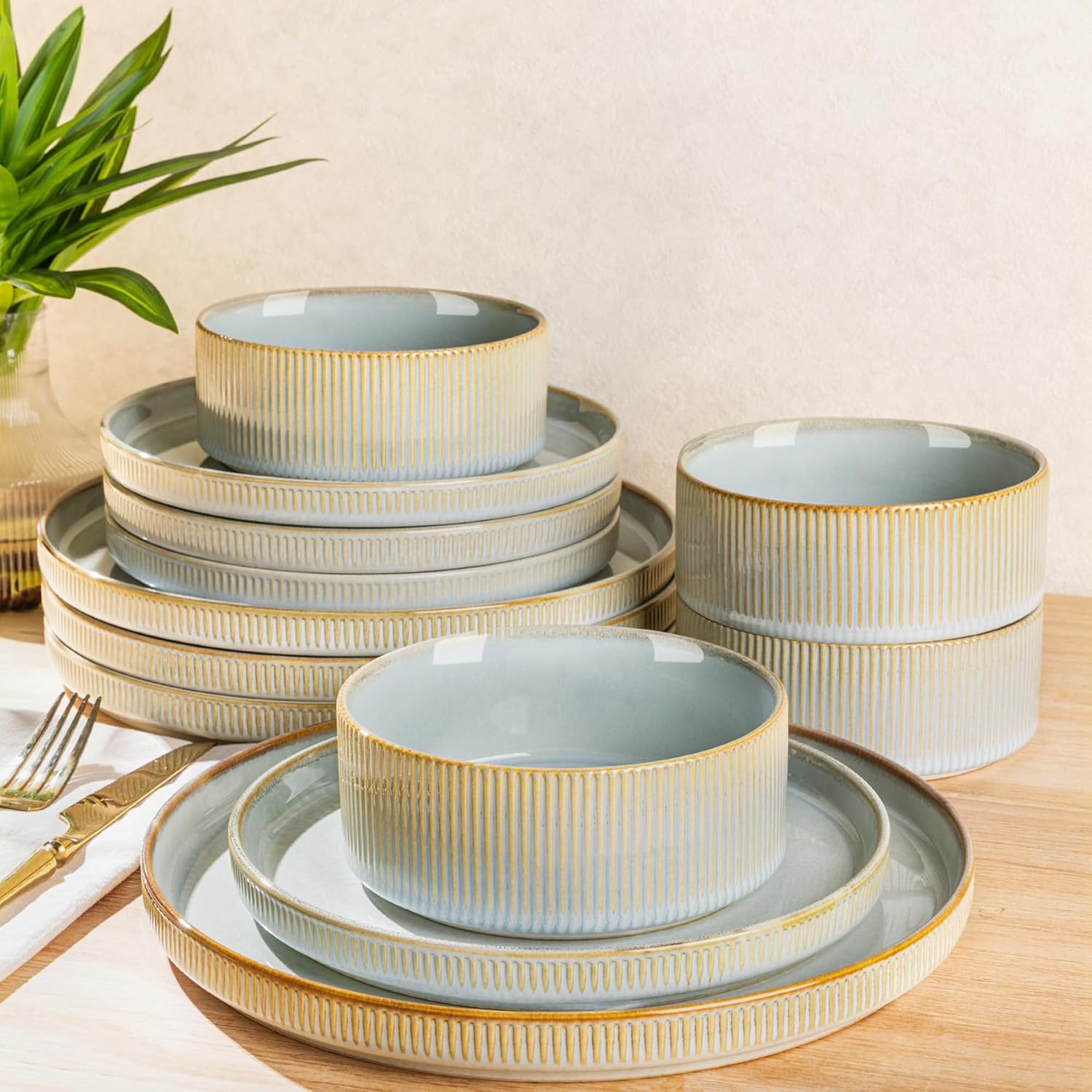 12-Piece Ceramic Dinnerware Set