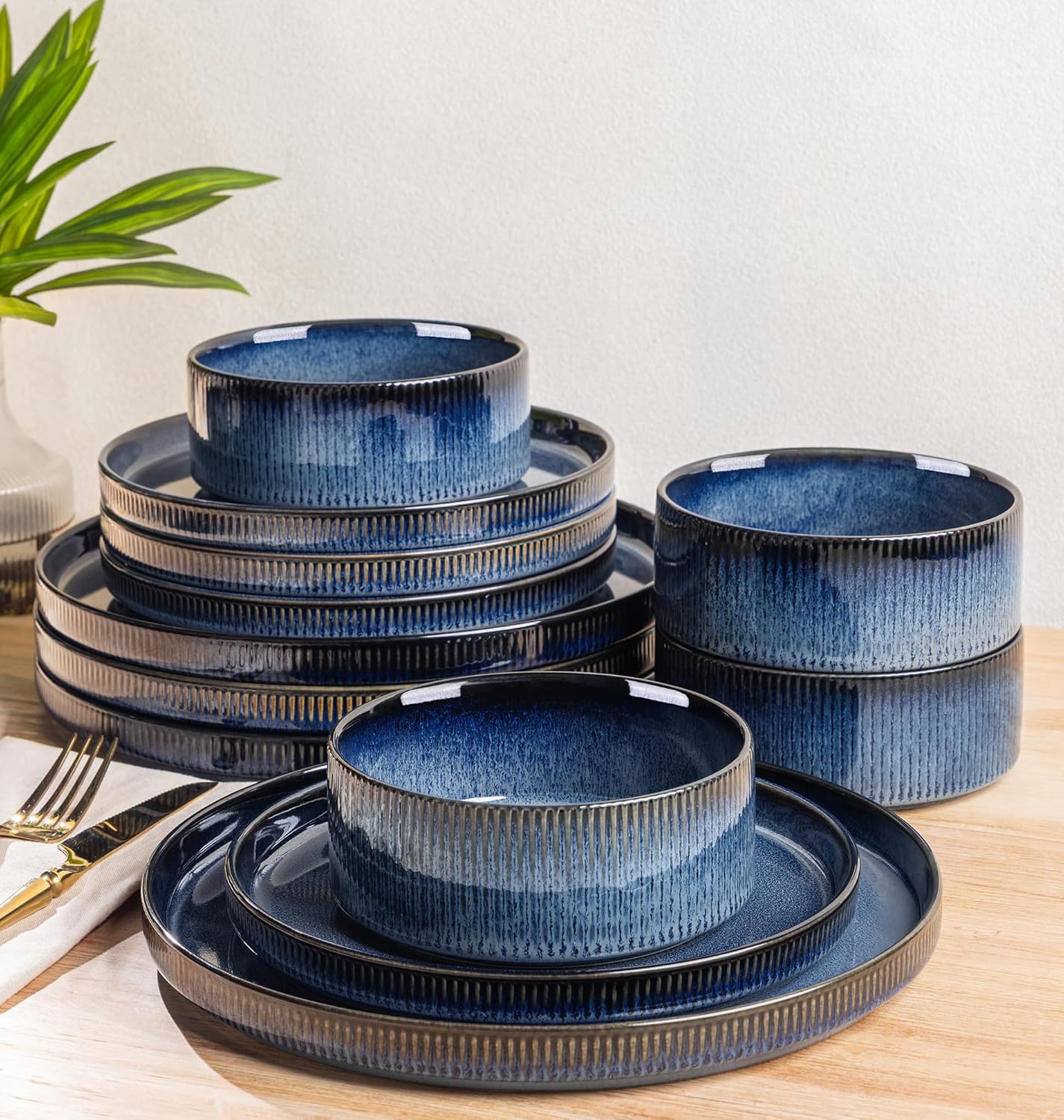 12-Piece Ceramic Dinnerware Set
